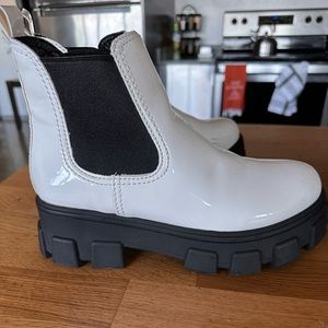 Circus by Sam Eldelman White Chunky Boots